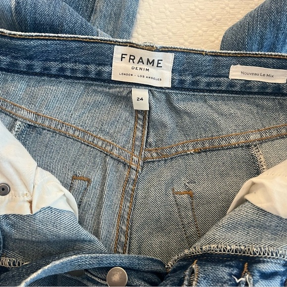 Frame Denim Two-Tone Blue Jeans - Picture 5 of 8
